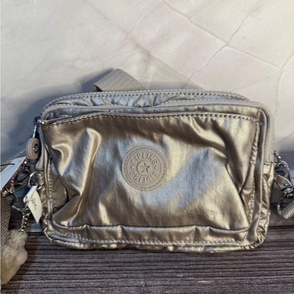 NWT Kipling Abanu multi crossbody Bag 8” x 5” x 2” Metallic Glow K13492